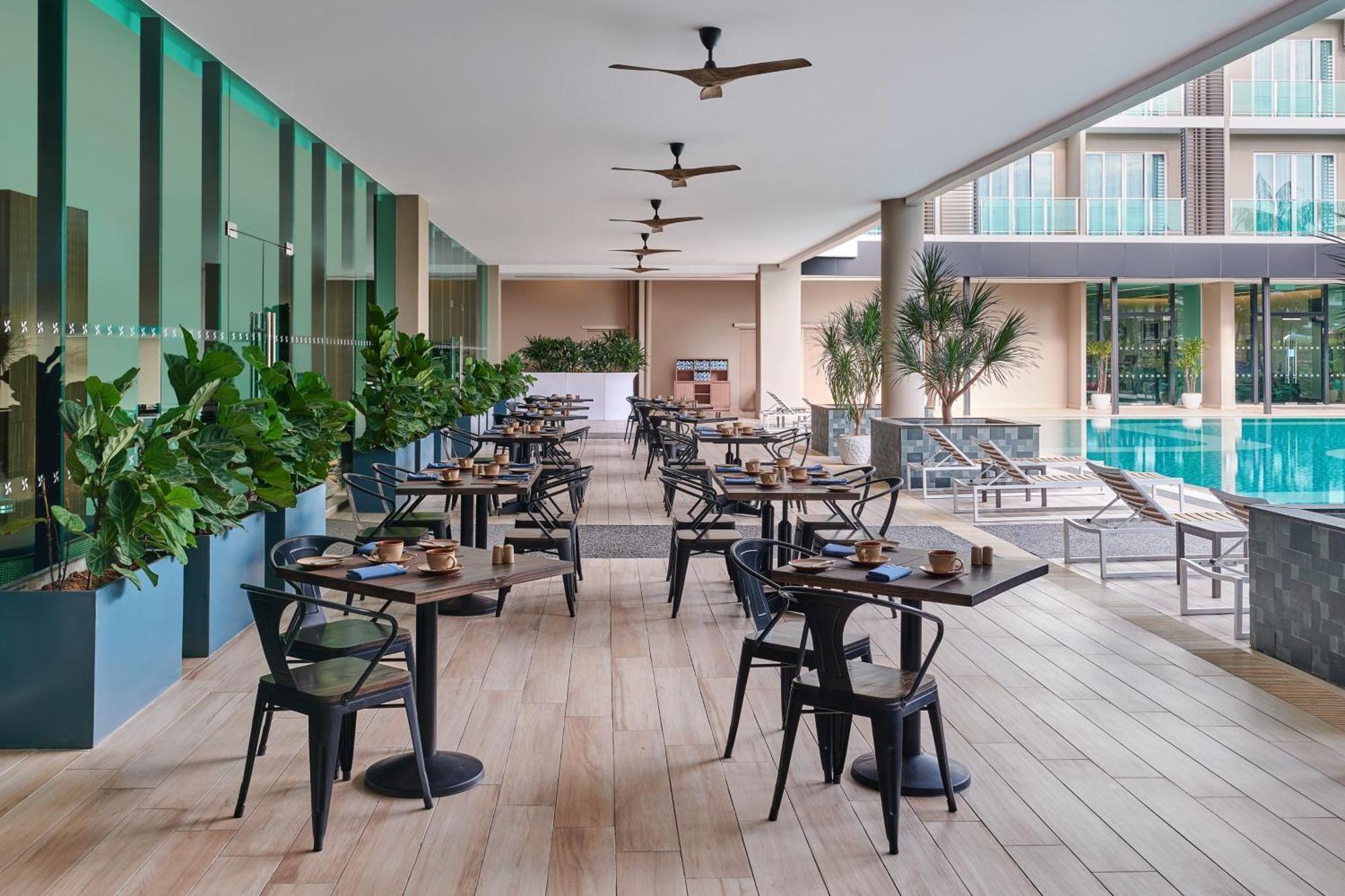 Four Points By Sheraton Desaru Extérieur photo